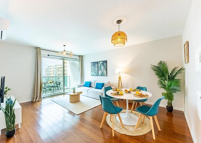 Formosa Iv By Your Key Apartment